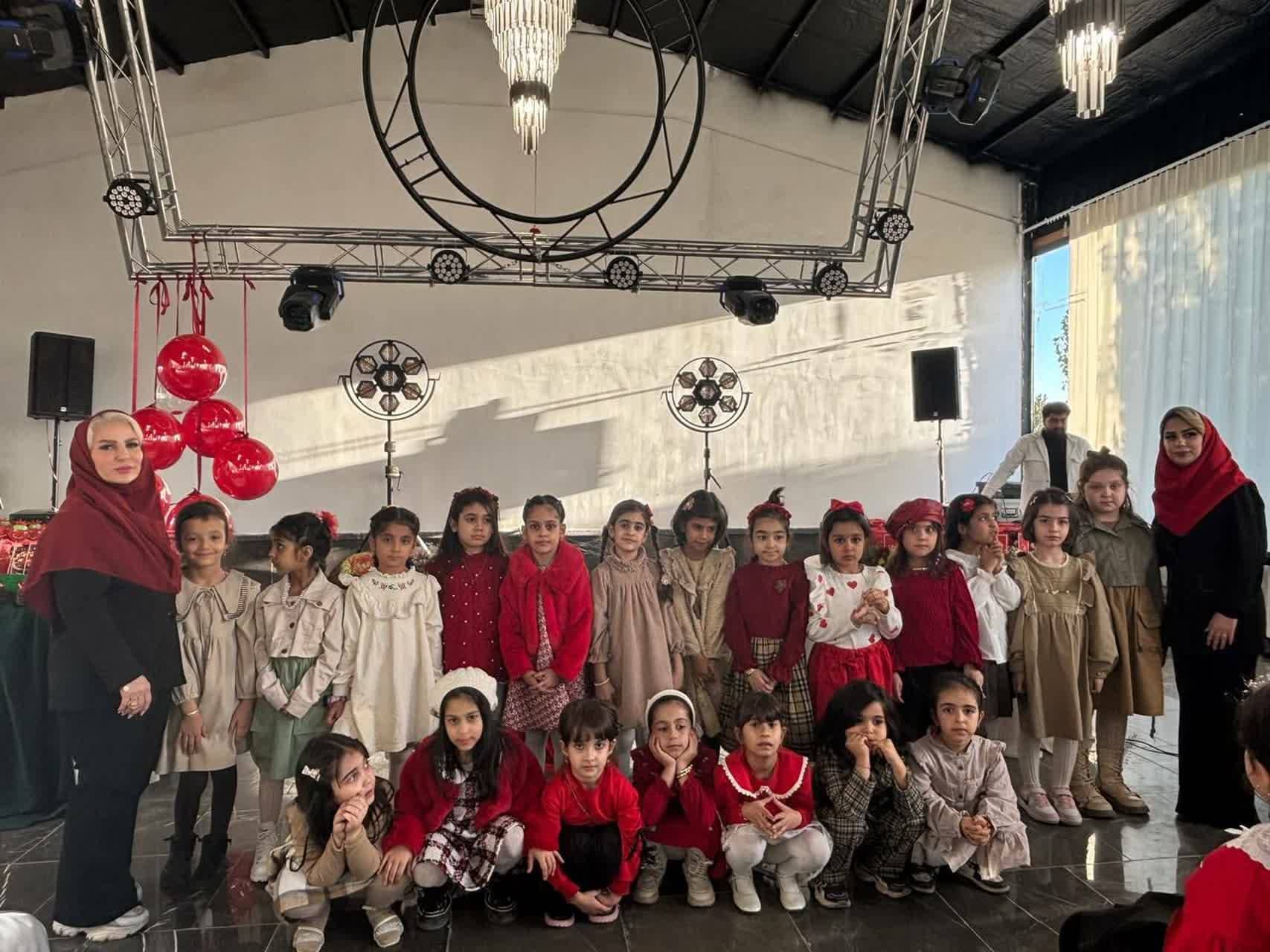 دبستان دخترانه تفکرنو