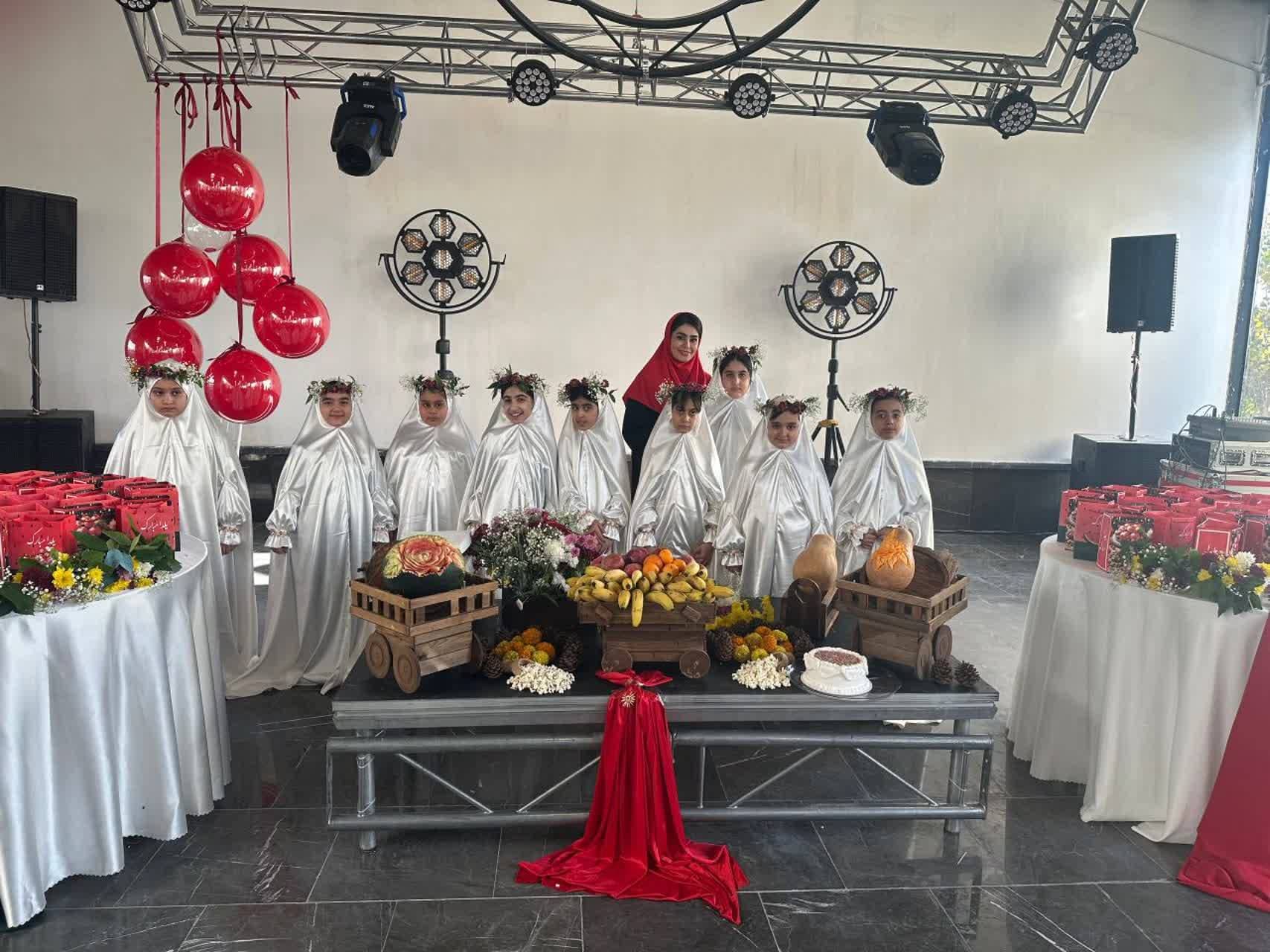 دبستان دخترانه تفکرنو